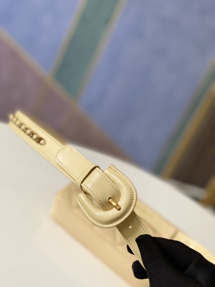 Handbag   Chanel  99009  size  18*3.5*12  cm