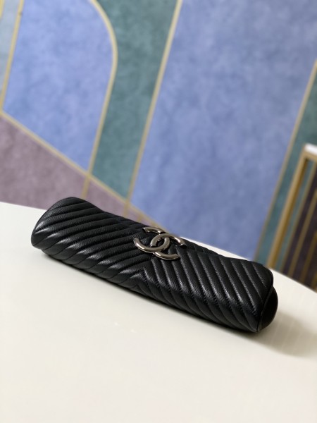 Handbag   Chanel  86015  size  30.12.6  cm