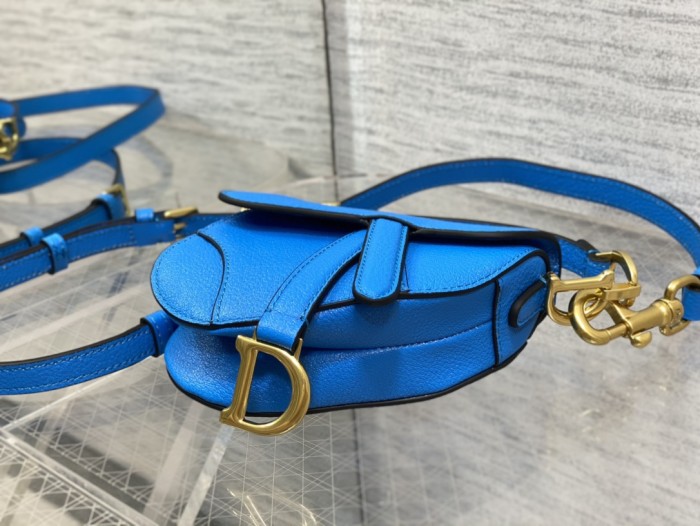 Handbag   Dior   size  12*7.5*5 cm