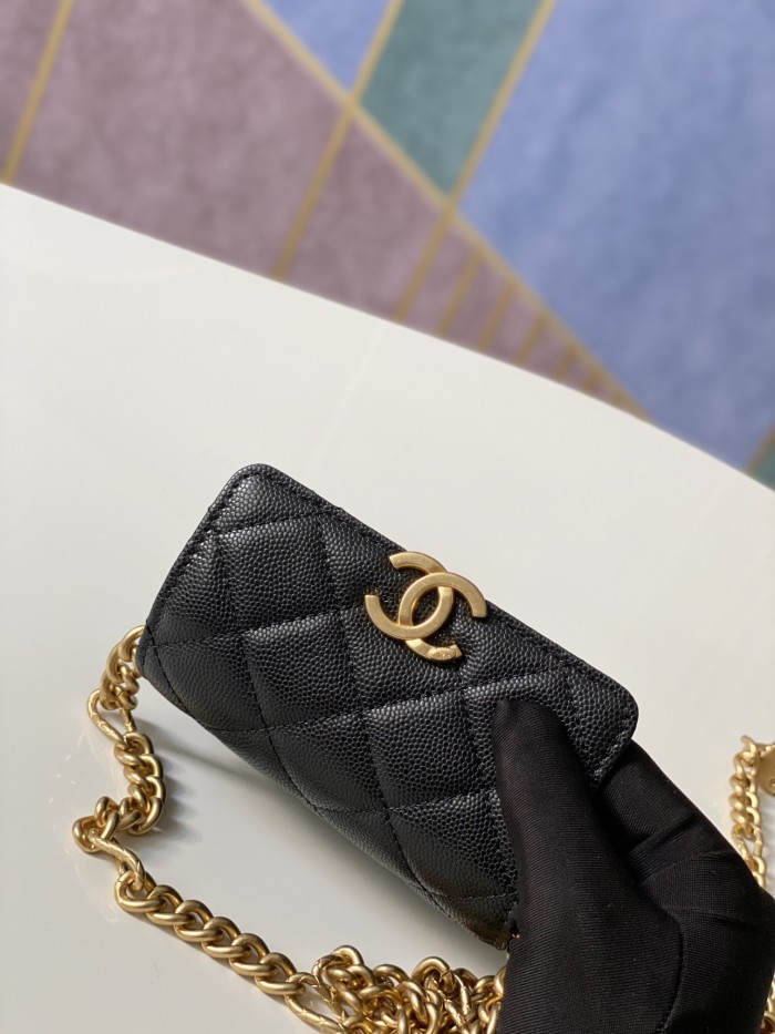 Handbag   Chanel 81156  size  12 9 2.5 cm