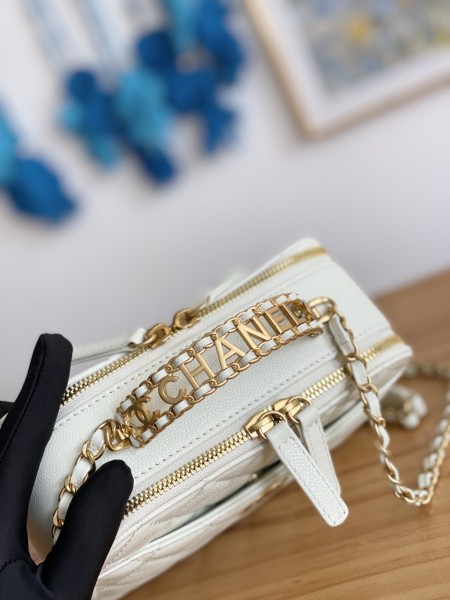 Handbag   Chanel  AP3222  size  19*13.5*7* cm