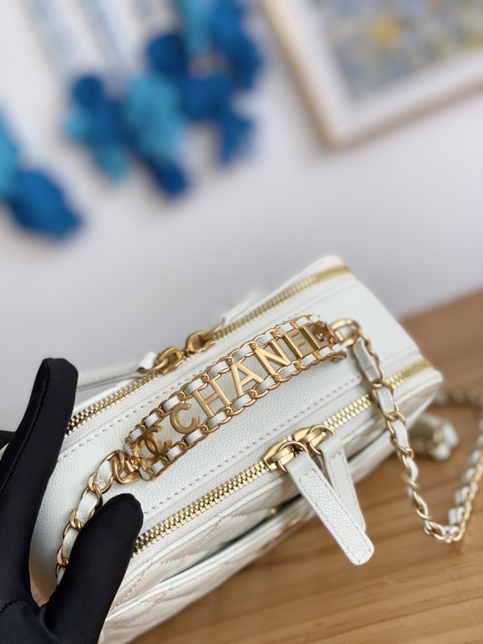 Handbag   Chanel  AP3222  size  19*13.5*7* cm