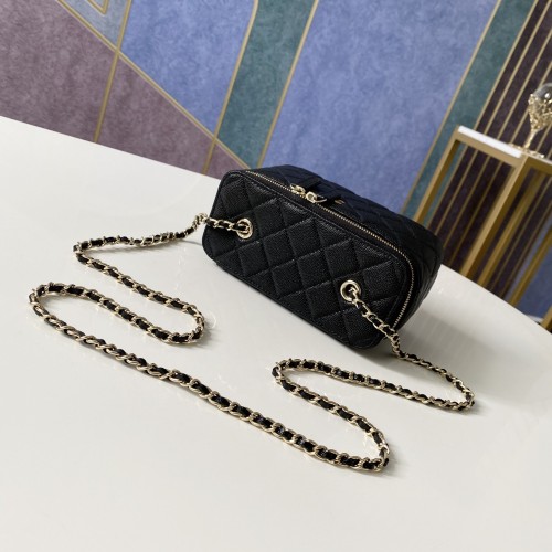 Handbag    Chanel 81341  size  9.5*17*8 cm