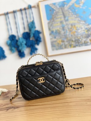 Handbag    Chanel   AP3222  size  19*13.5*7* cm