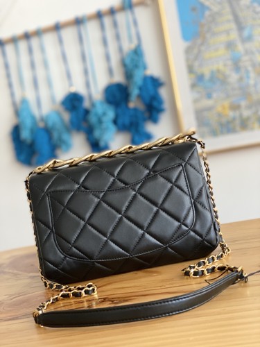 Handbag   Chanel  3367  size  23X10X15.5 Cm