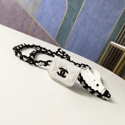 Handbag    Chanel 81089  size  7 5 3 cm