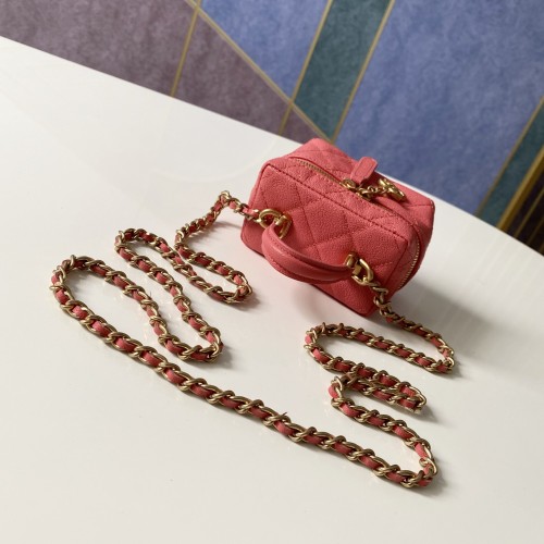 Handbag    Chanel  AP2194  size  12 11.5 7 cm