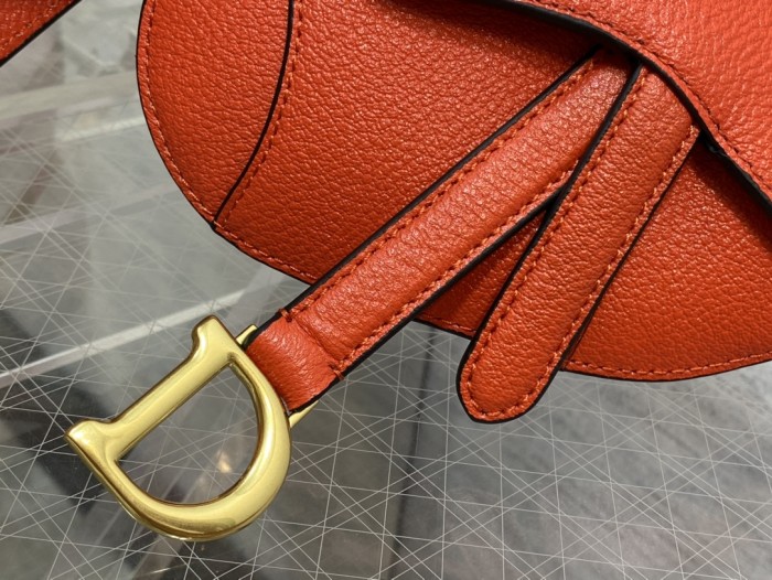 Handbag   Dior  size 12*7.5*5 cm