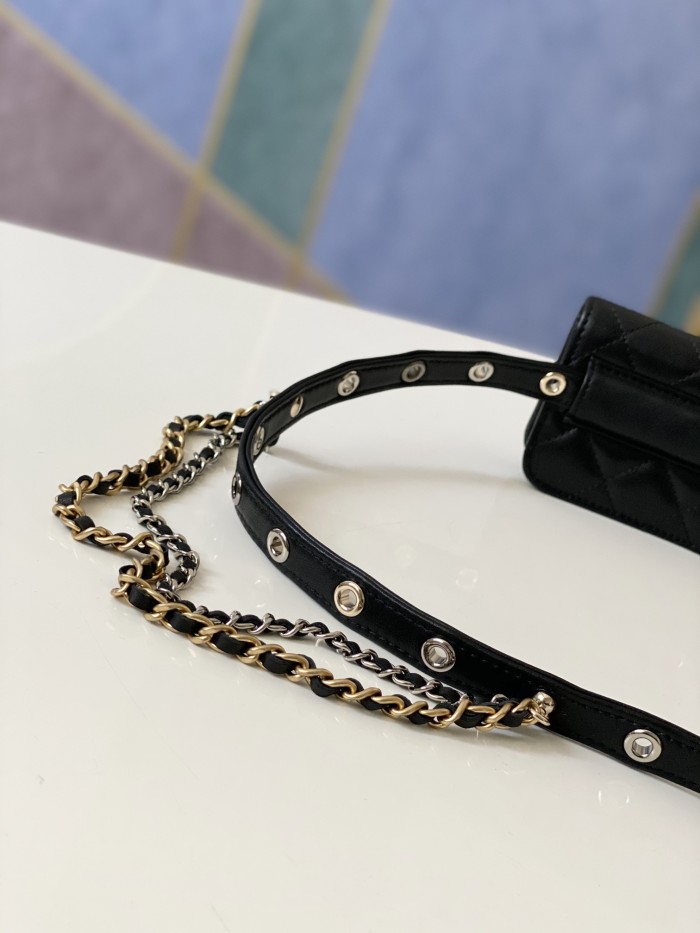 Handbag  Chanel   81179  size  12 8.5 2.5 cm