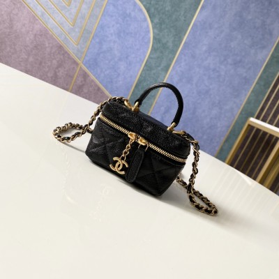 Handbag   Chanel  AP2194  size 12 11.5 7 cm