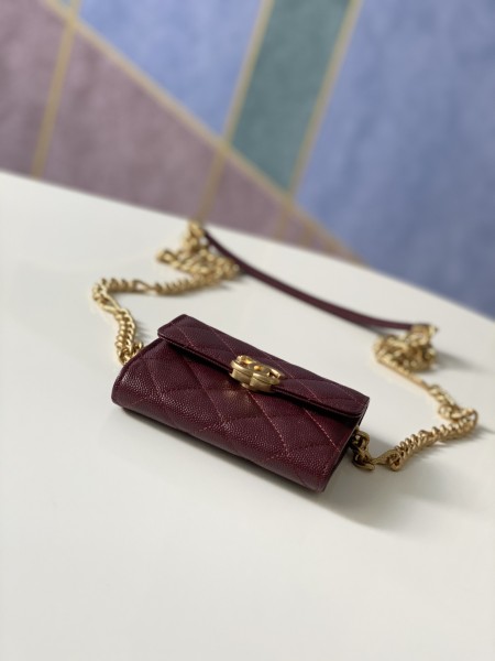 Handbag    Chanel  81156 size  12 9 2.5 cm