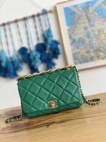 Handbag    Chanel   3366   size  21X13X10 Cm