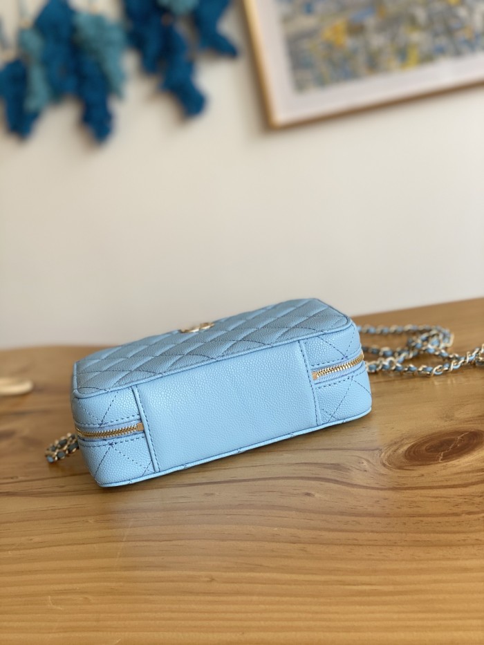 Handbag  Chanel  3168  size  18.5x12.5x6 cm