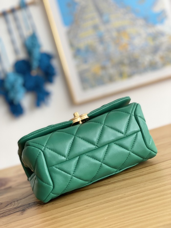 Handbag    Chanel   3366   size  21X13X10 Cm