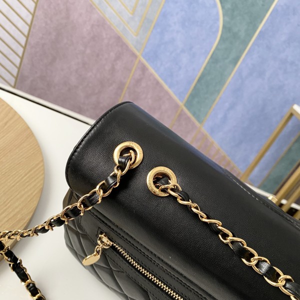 Handbag   Chanel  92233  size 33*11*23  cm