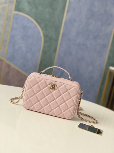 Handbag   Chanel  3168   size  18.5x12.5x6 cm