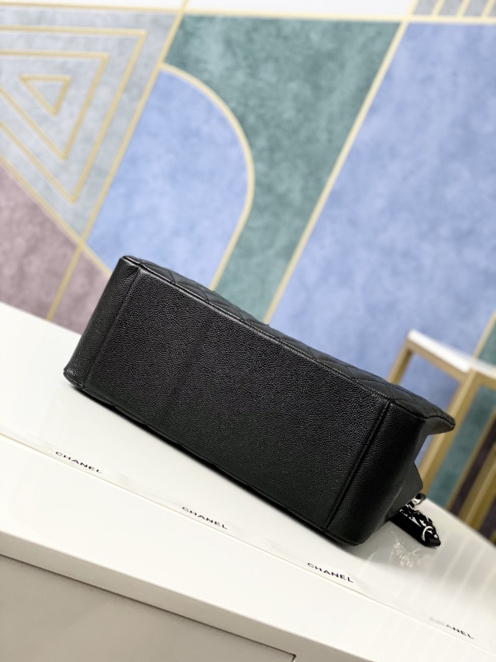 Handbag  Chanel   20995  size  34x25x14  cm