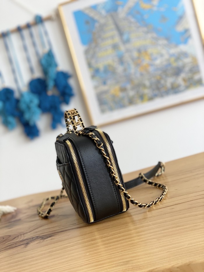 Handbag    Chanel   AP3222  size  19*13.5*7* cm