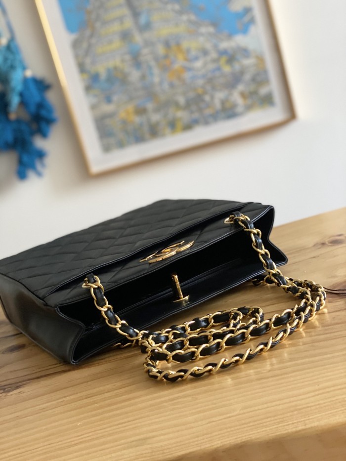 Handbag   Chanel  A99  size  28*9 *30 cm