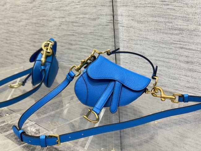 Handbag   Dior   size  12*7.5*5 cm