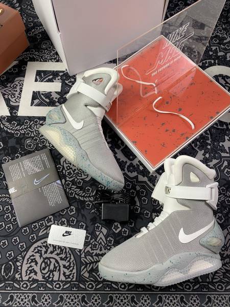 Nike MAG Back to the Future (2016)