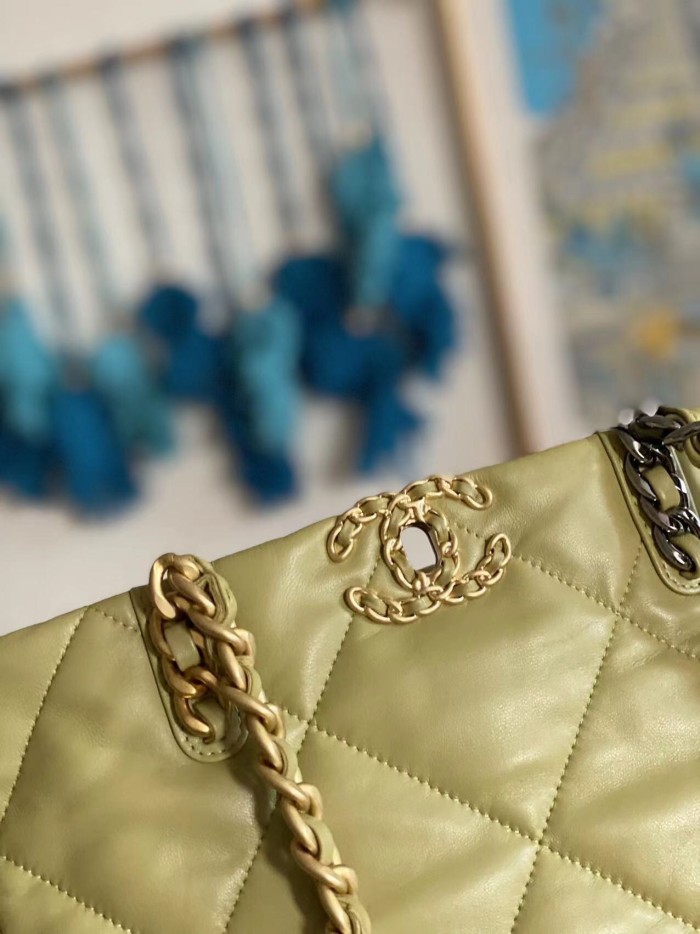 Handbag    Chanel AS3519 size  30*37*10 cm