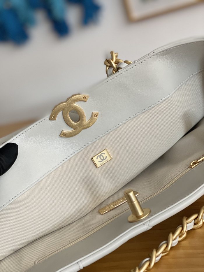 Handbag   Chanel AS3660  size  24*41*10.5  cm