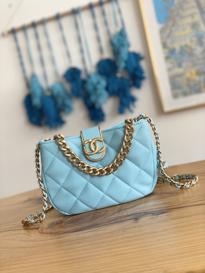 Handbag   Chanel  3475 size  12.5*19*6.5*cm