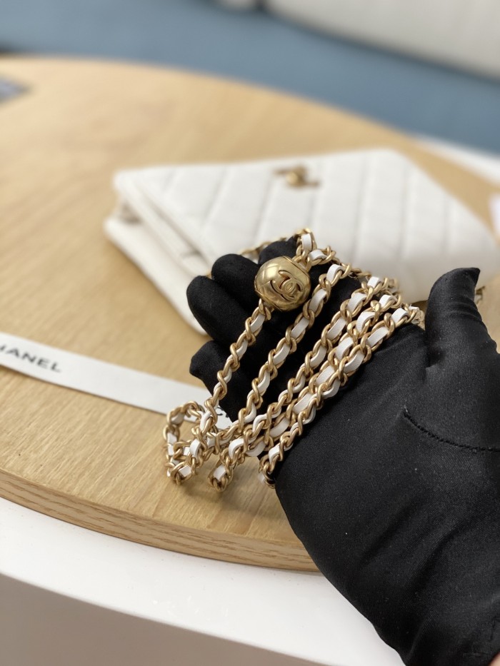 Handbag   Chanel 81133  size  19 cm