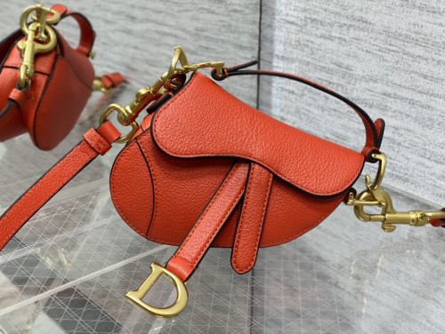 Handbag   Dior  size 12*7.5*5 cm