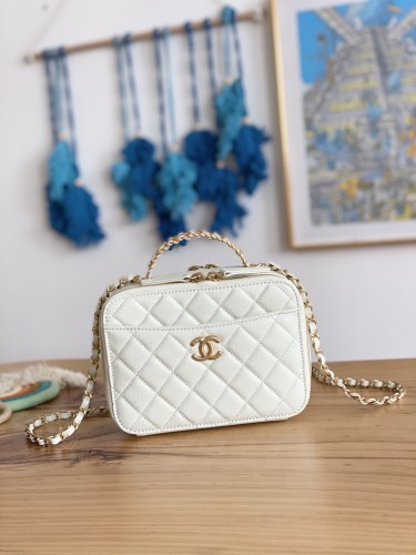 Handbag   Chanel  AP3222  size  19*13.5*7* cm