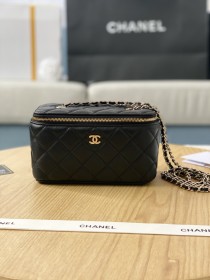 Handbag   Chanel 81341  size 9.5*17*8 cm