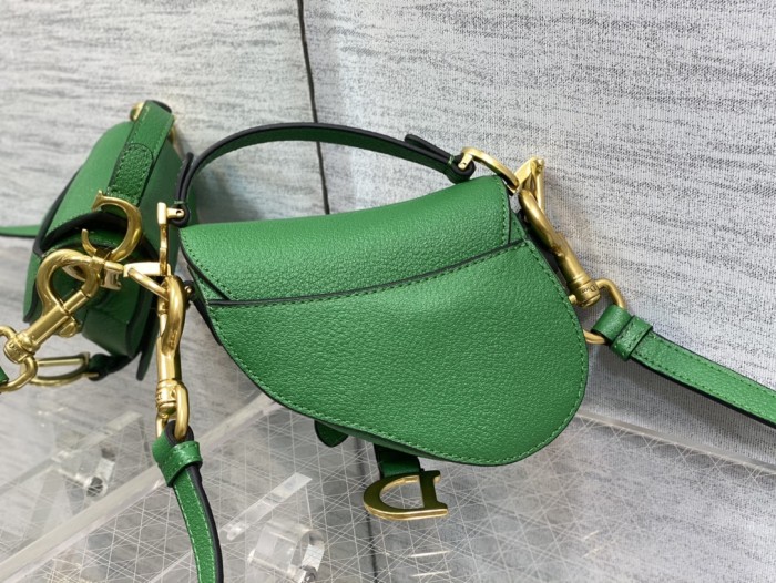 Handbag   Dior  size  12*7.5*5 cm