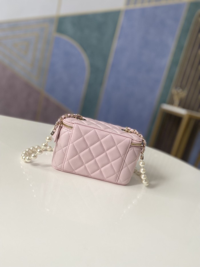 Handbag   Chanel  81192  size  9.5-17-8  𝗰𝗺