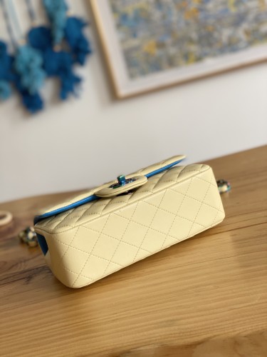 Handbag  Chanel  116  size  20 cm