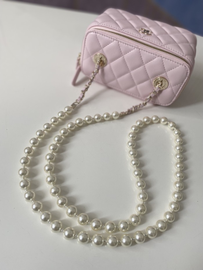 Handbag   Chanel  81192  size  9.5-17-8  𝗰𝗺