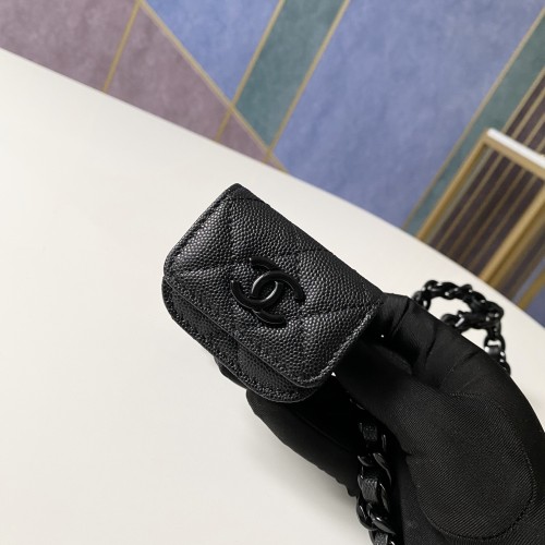 Handbag   Chanel  81089  size  7 5 3 cm