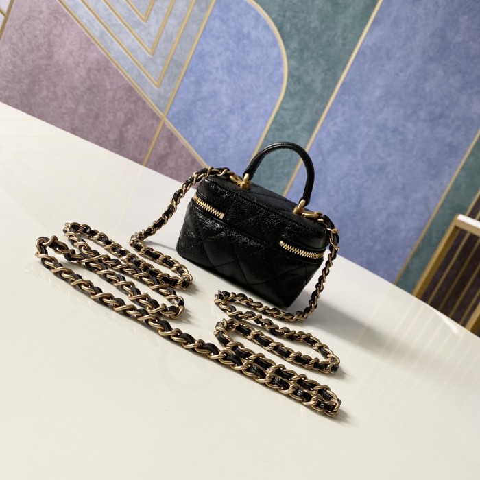 Handbag   Chanel  AP2194  size 12 11.5 7 cm