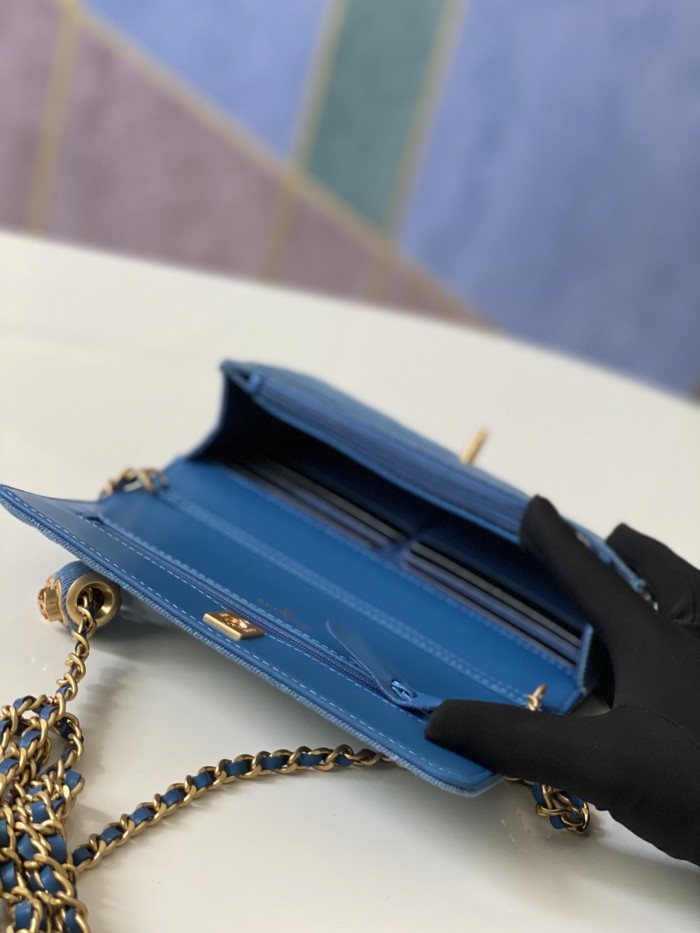 Handbag   Chanel  81174  size 19*12*3.5  cm