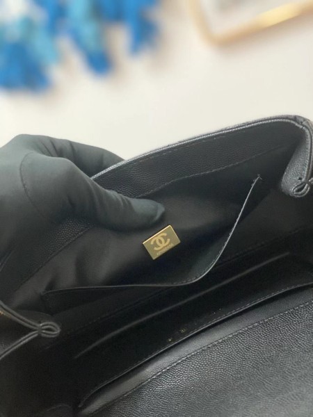 Handbag   Chanel  3633  size  16*23*11.5 cm