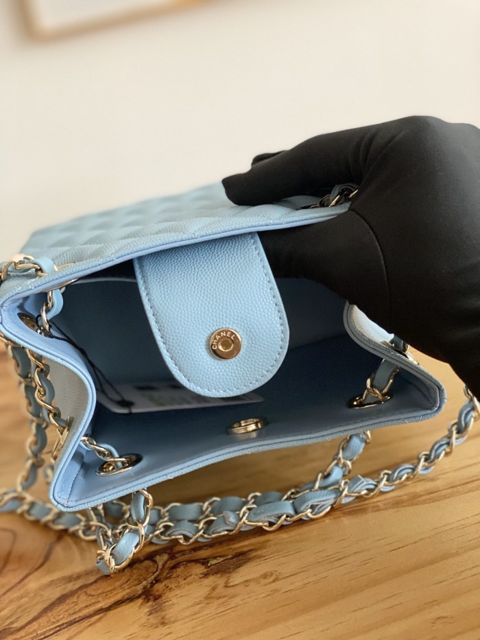 Handbag   Chanel  AS3176  size  16X15X9 cm