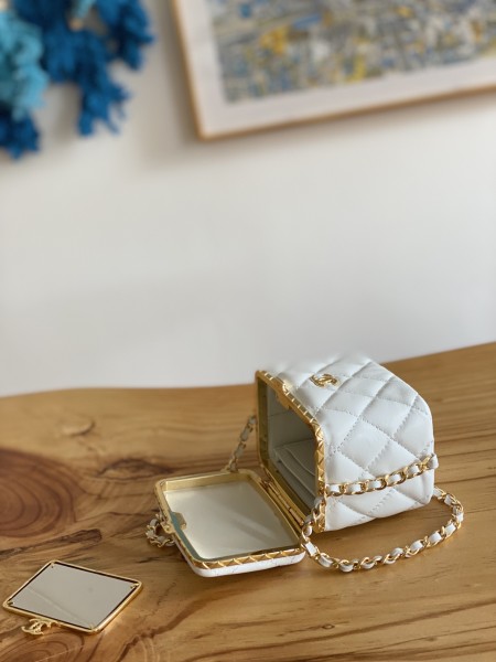 Handbag  Chanel AP2717  size  9.5×11×8  cm