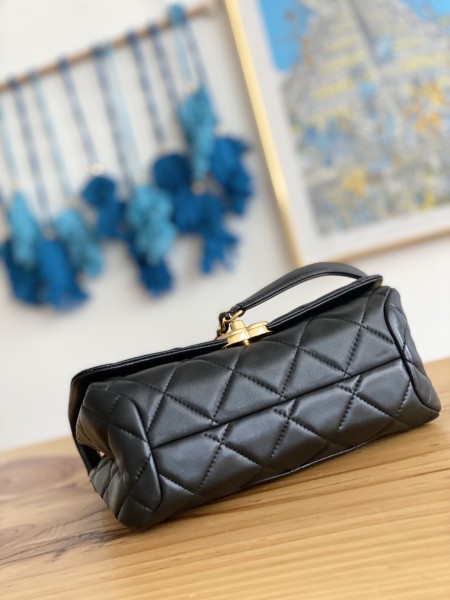 Handbag   Chanel  3367  size  23X10X15.5 Cm