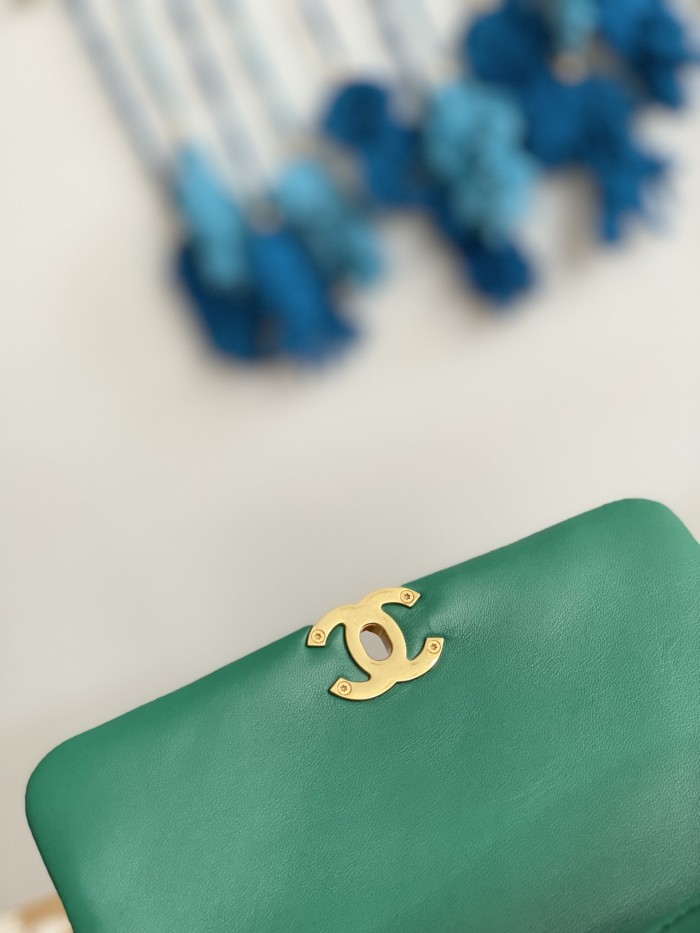 Handbag    Chanel   3366   size  21X13X10 Cm