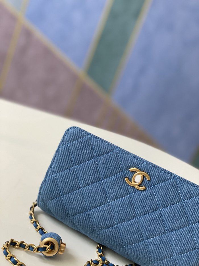 Handbag   Chanel  81174  size 19*12*3.5  cm