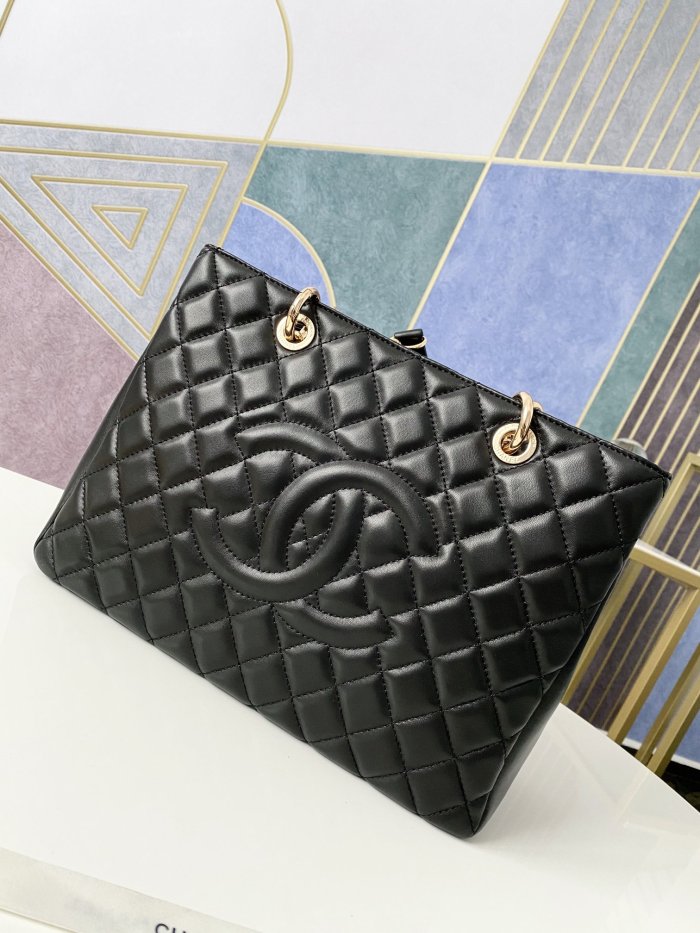 Handbag    Chanel   20995   size 34x25x14 cm