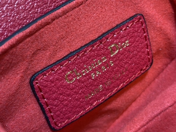 Handbag   Dior  size 12*7.5*5 cm