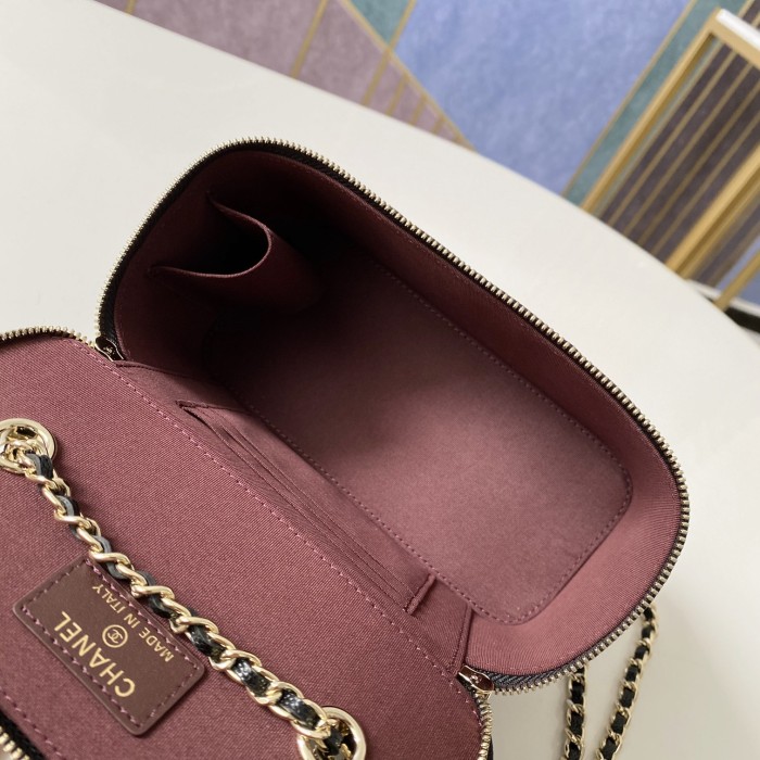 Handbag    Chanel 81341  size  9.5*17*8 cm