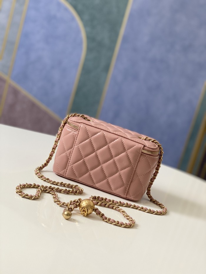 Handbag  Chanel  81138 size  16 9.5 8 cm