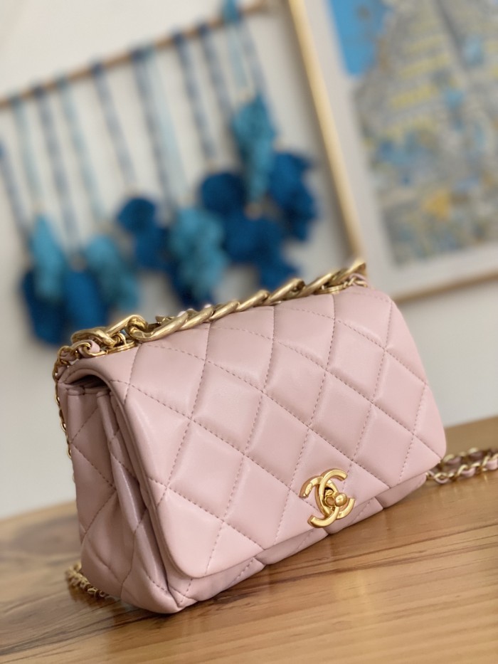 Handbag    Chanel  3366  size  21X13X10 Cm